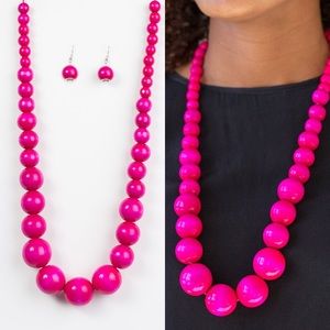 paparazzi Bubblegum wood necklace